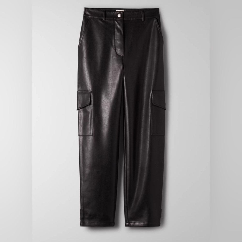 Aritzia Wilfred Modern Cargo Pant - Black Vegan Leather